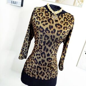 Leopard long sleeved top with open back